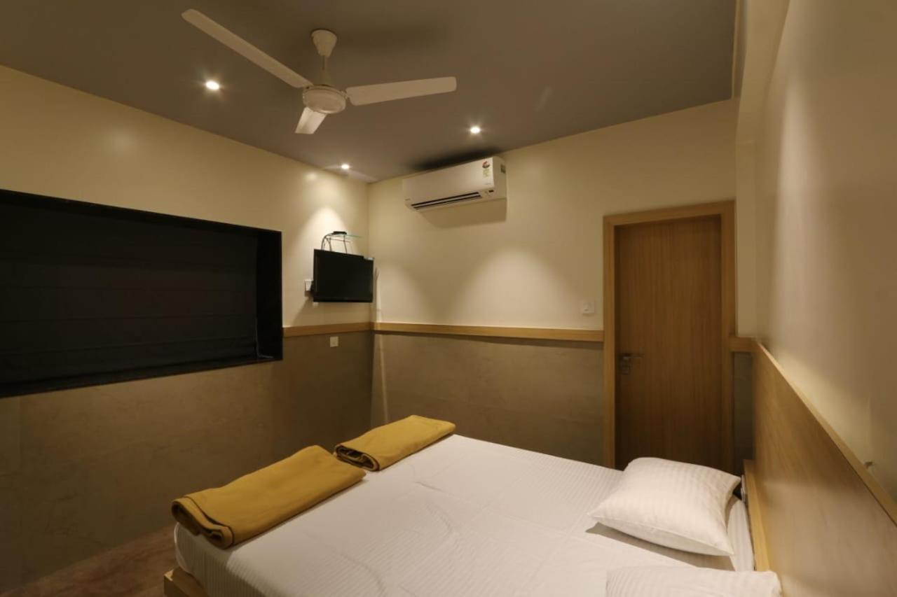Avenue 10 Boutique Hotel Pune Exterior foto